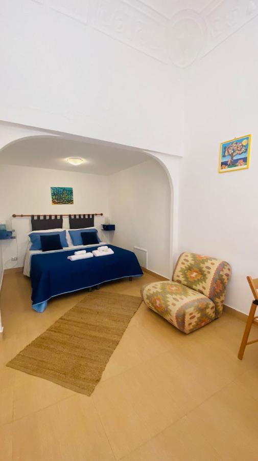 Hostal Via Zara