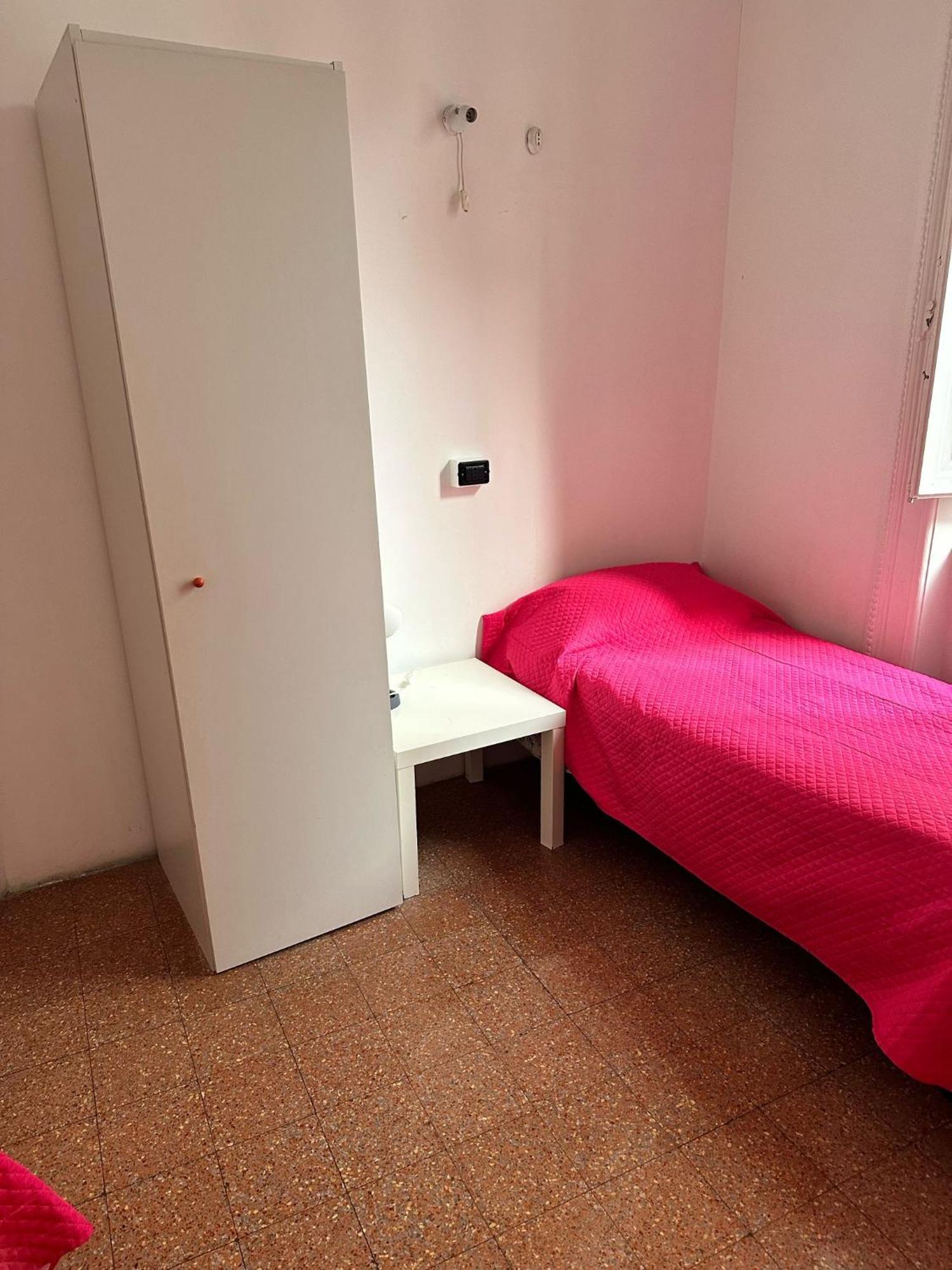 Hostal Via Zara *