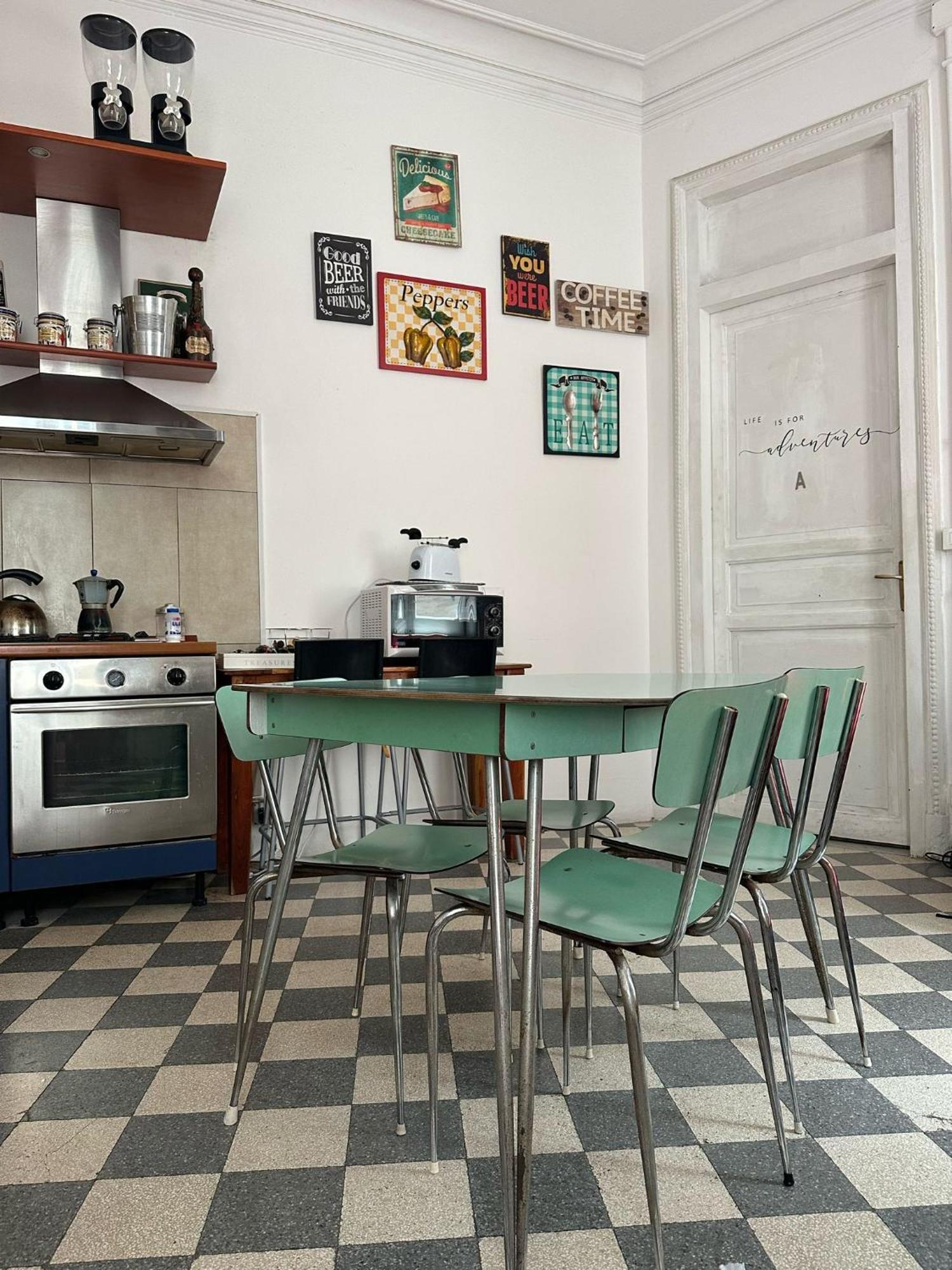 Via Zara Hostal Palermo