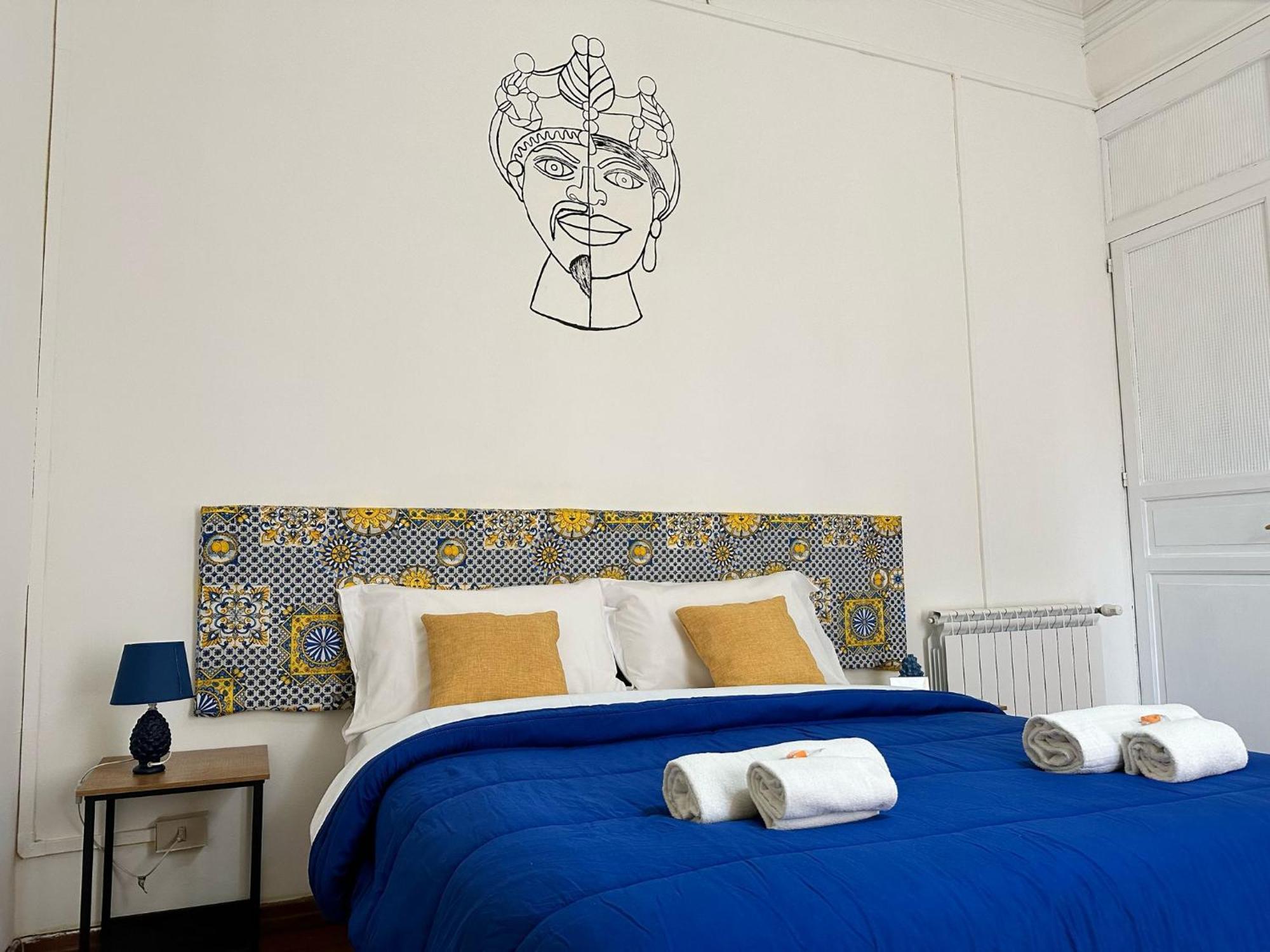 Hostal Via Zara