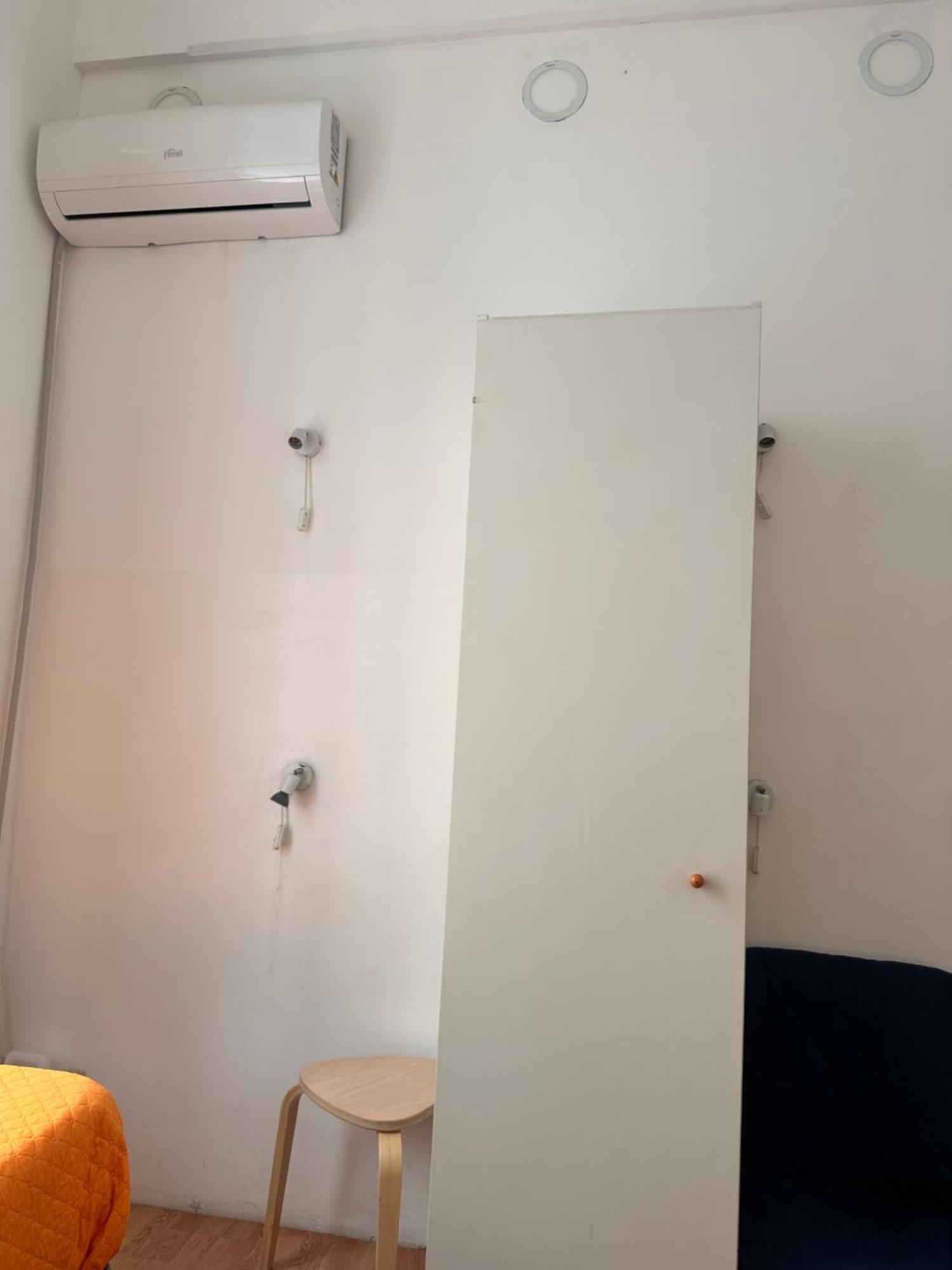 Hostal Via Zara